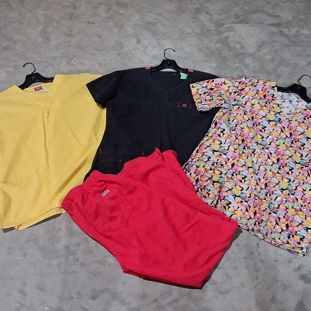 Bundle of 3 M. Vneck scrubs tops,‎ Gals Of Calif.,Dikies, & Grays Anatomy Pants